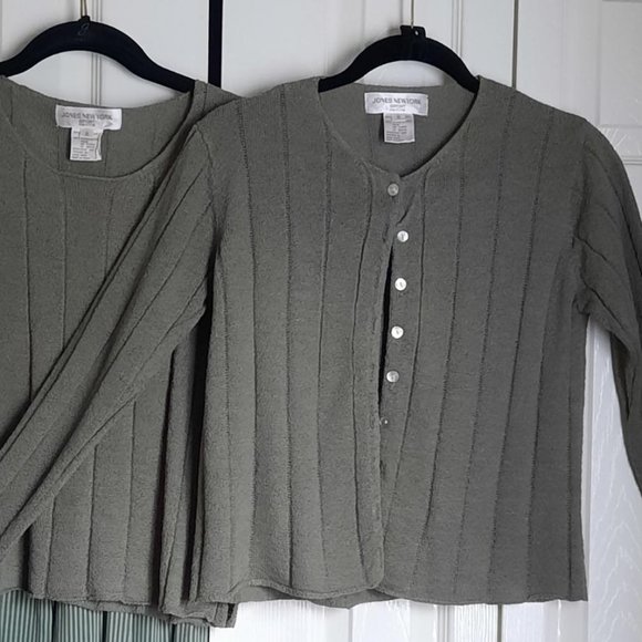 Jones New York Sport Petite 2-Piece Sweater Set Moss / Olive Size Small P - Picture 3 of 6